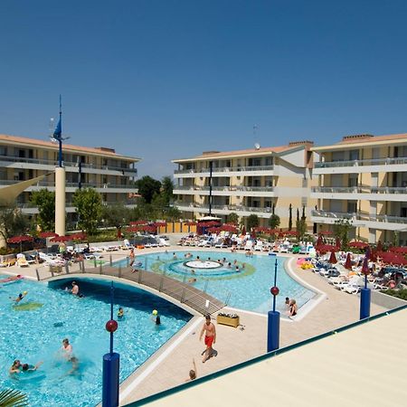Villaggio Planetarium Resort Bibione Exteriör bild