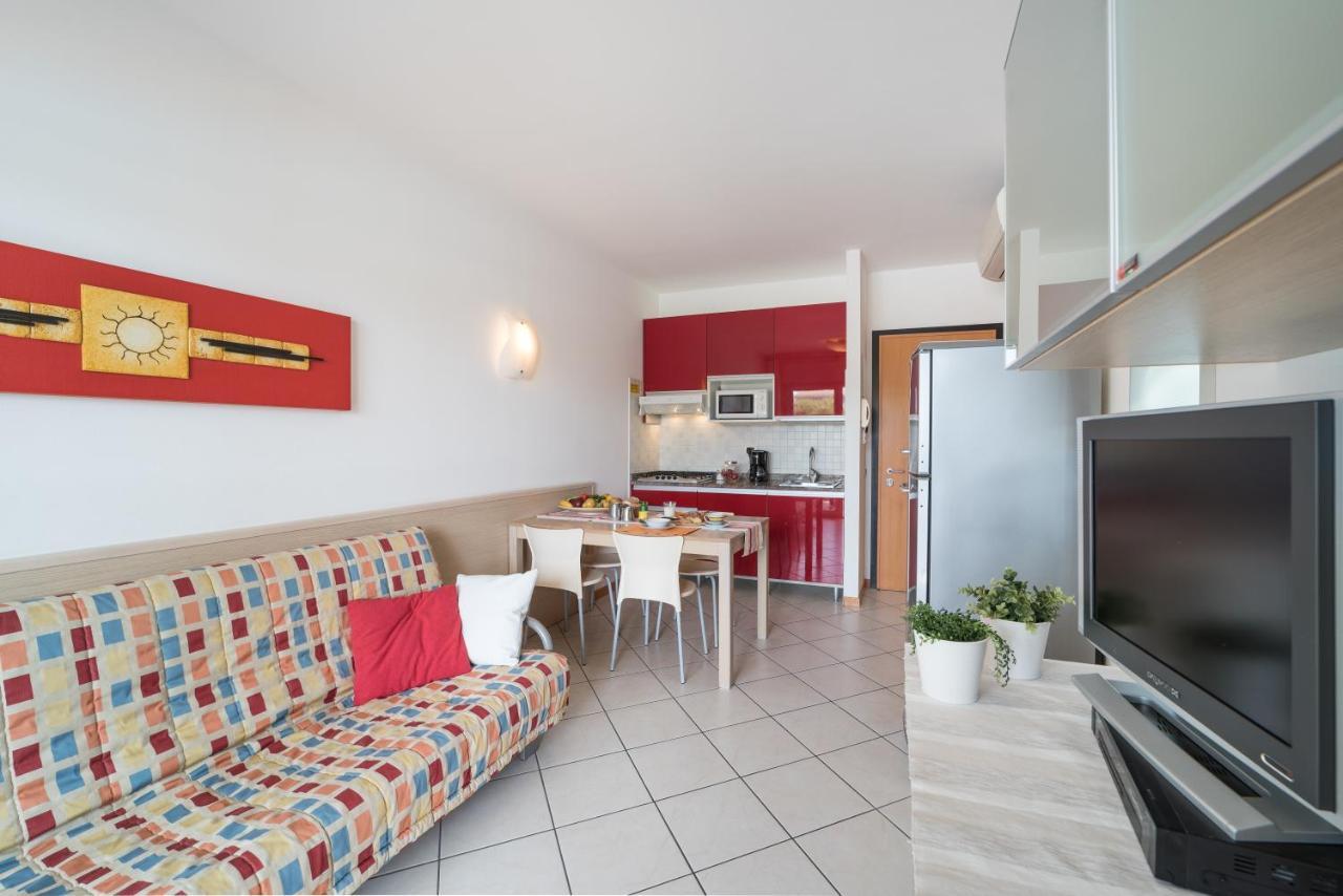 Villaggio Planetarium Resort Bibione Exteriör bild