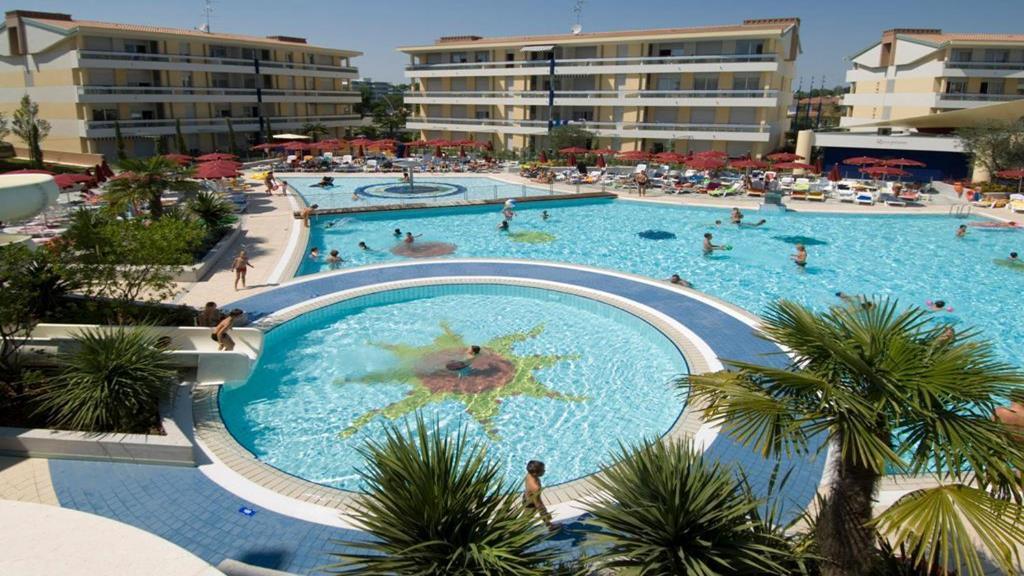Villaggio Planetarium Resort Bibione Exteriör bild