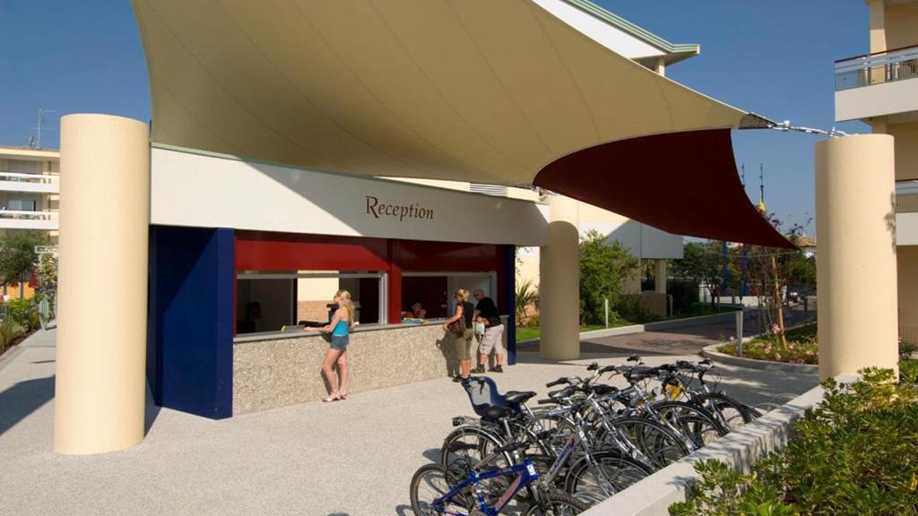 Villaggio Planetarium Resort Bibione Exteriör bild