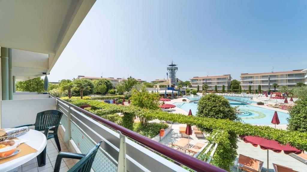 Villaggio Planetarium Resort Bibione Exteriör bild