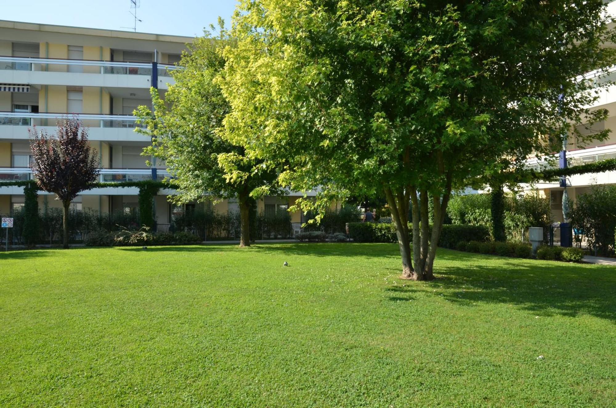 Villaggio Planetarium Resort Bibione Exteriör bild