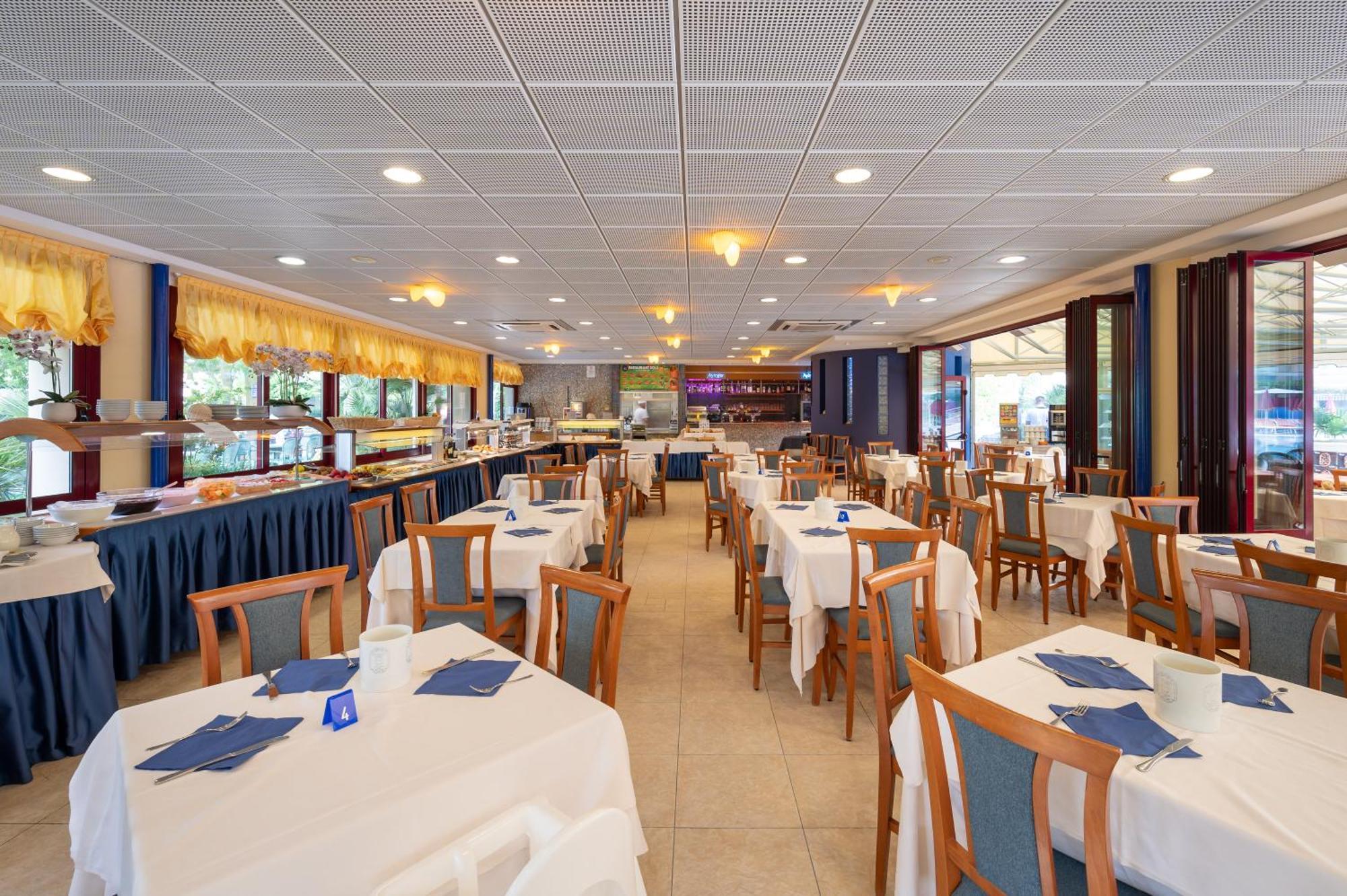 Villaggio Planetarium Resort Bibione Exteriör bild